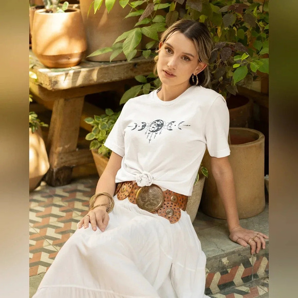 Nataly thyme  moonphase tee shirt boho style - Picture 2 of 2